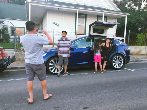 Illustration for article titled The Tesla Model X Is The Best Minivan $150,000 Can Buy
